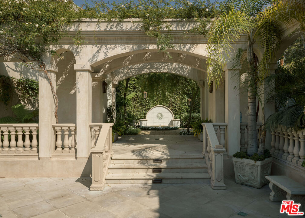 628 N Rodeo Dr, Beverly Hills 