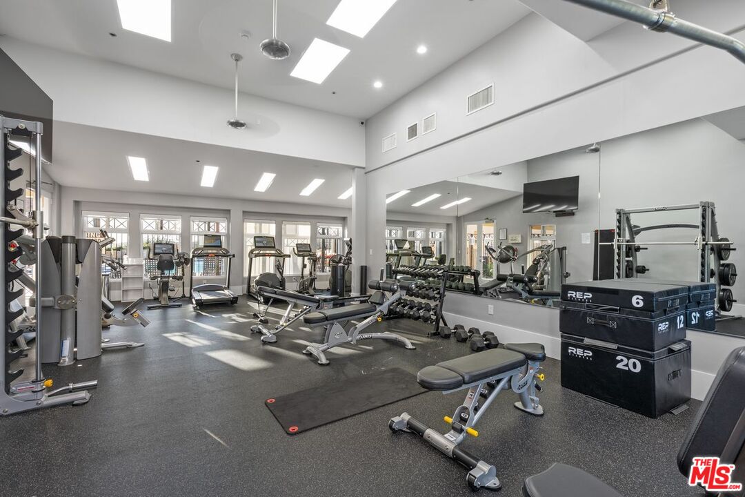 16649 CALLE HALEIGH, Pacific Palisades 