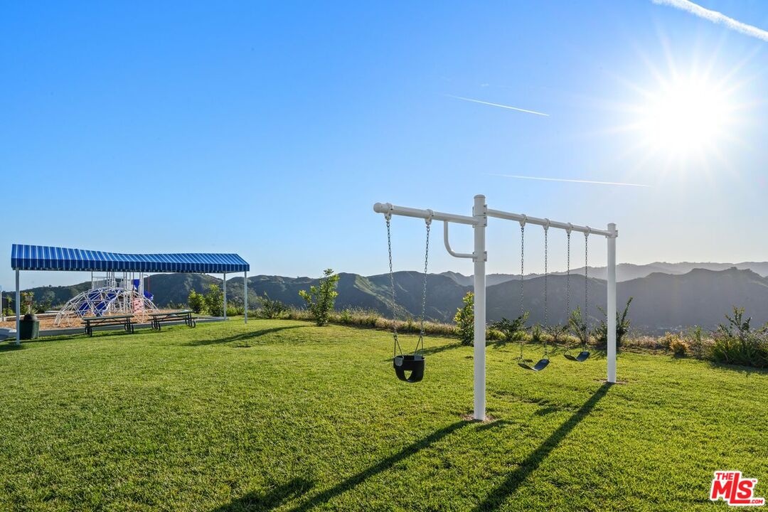 16649 CALLE HALEIGH, Pacific Palisades 
