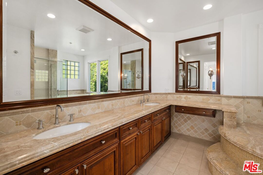 16649 CALLE HALEIGH, Pacific Palisades 