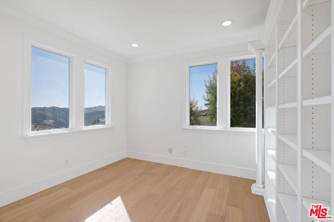 16649 CALLE HALEIGH, Pacific Palisades 