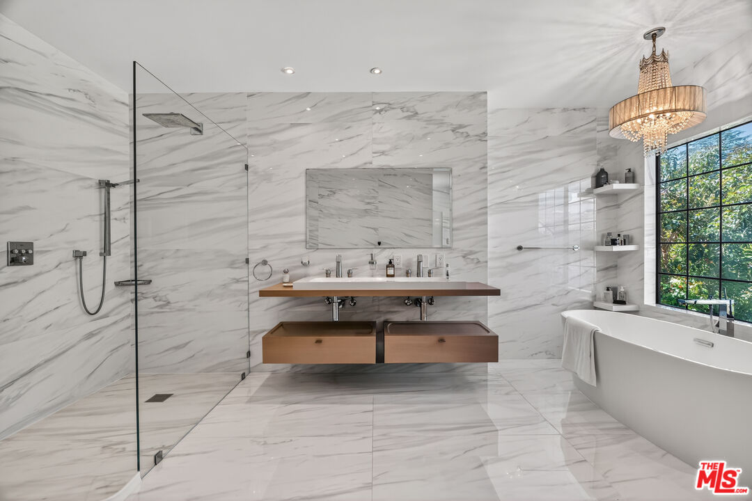 4475 Stern Ave, Sherman Oaks 