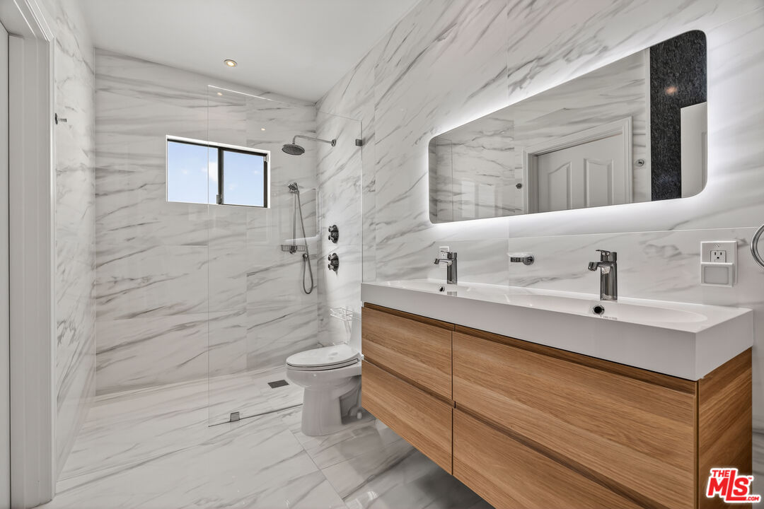 4475 Stern Ave, Sherman Oaks 