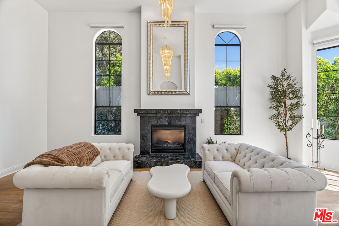 4475 Stern Ave, Sherman Oaks 