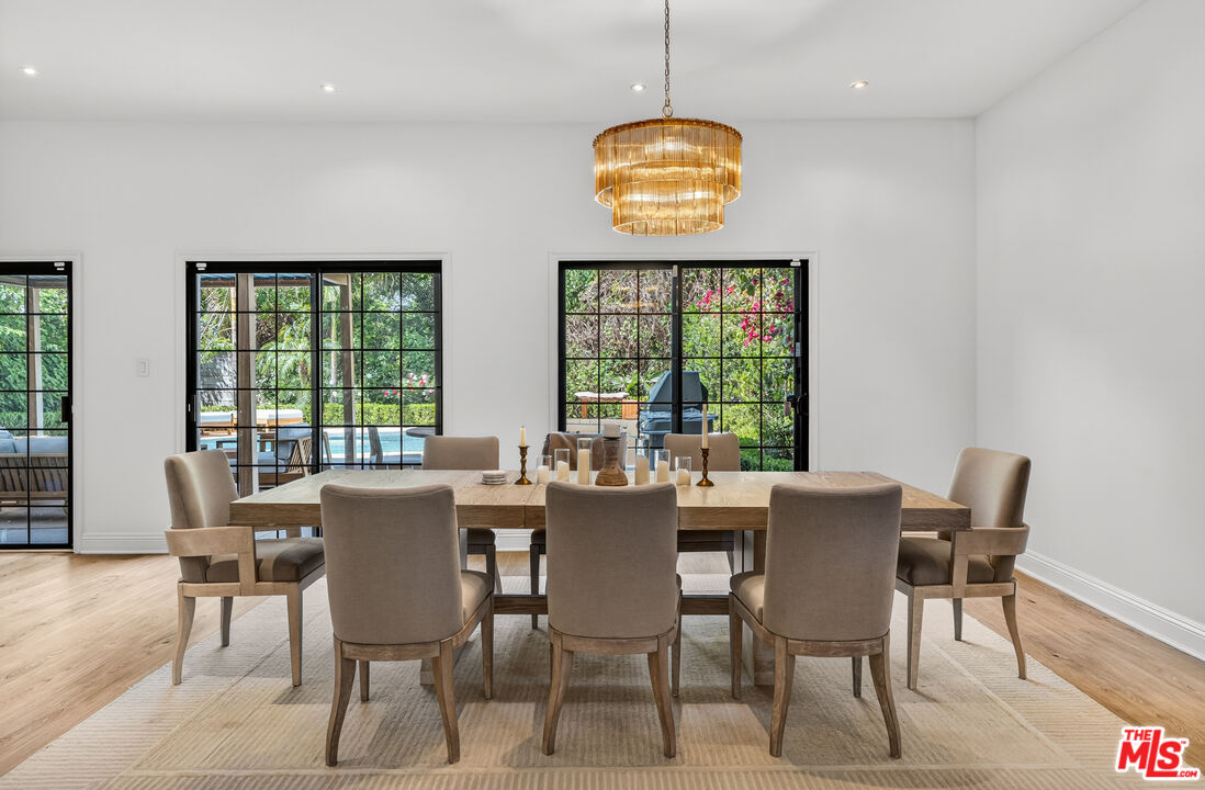 4475 Stern Ave, Sherman Oaks 