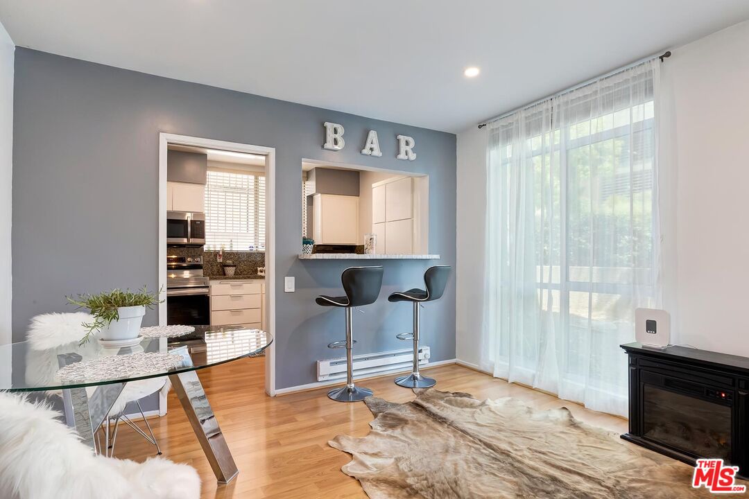 7270 Hillside Ave Unit: 102