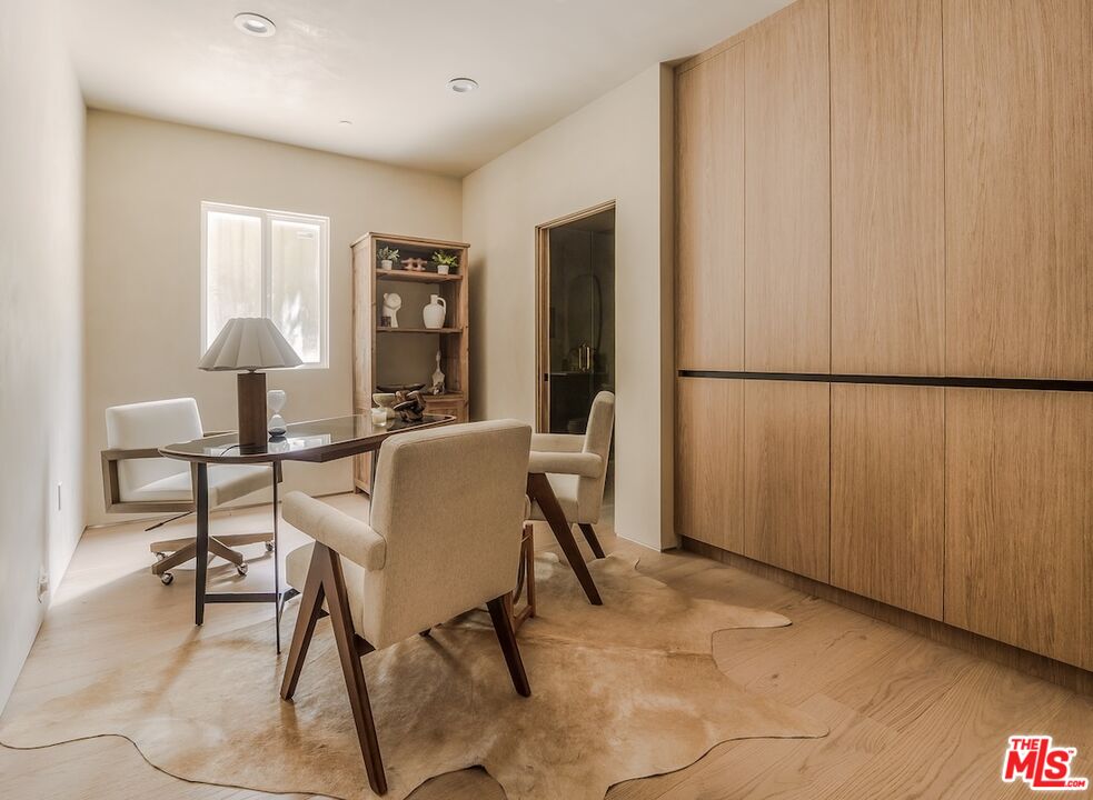 1969 Curson Pl