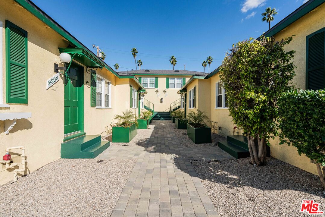 2308 Pisani Pl, Venice 