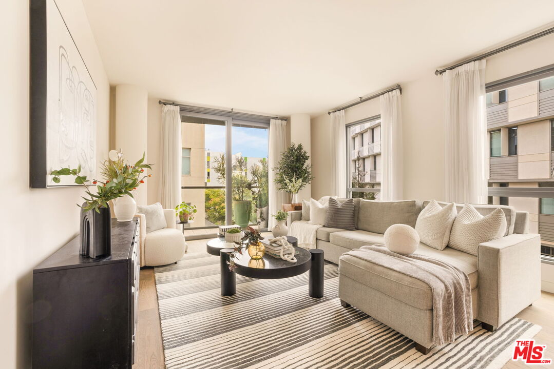 1755 Ocean Avenue Unit: 412, Santa Monica 