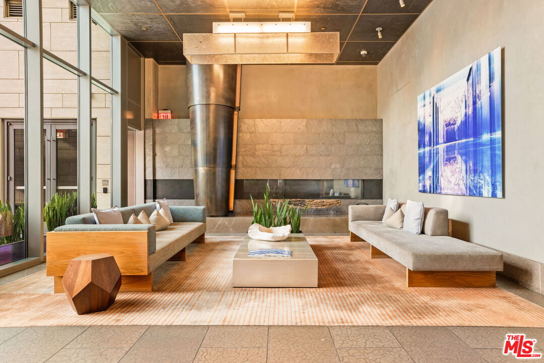 1755 Ocean Avenue Unit: 412, Santa Monica 