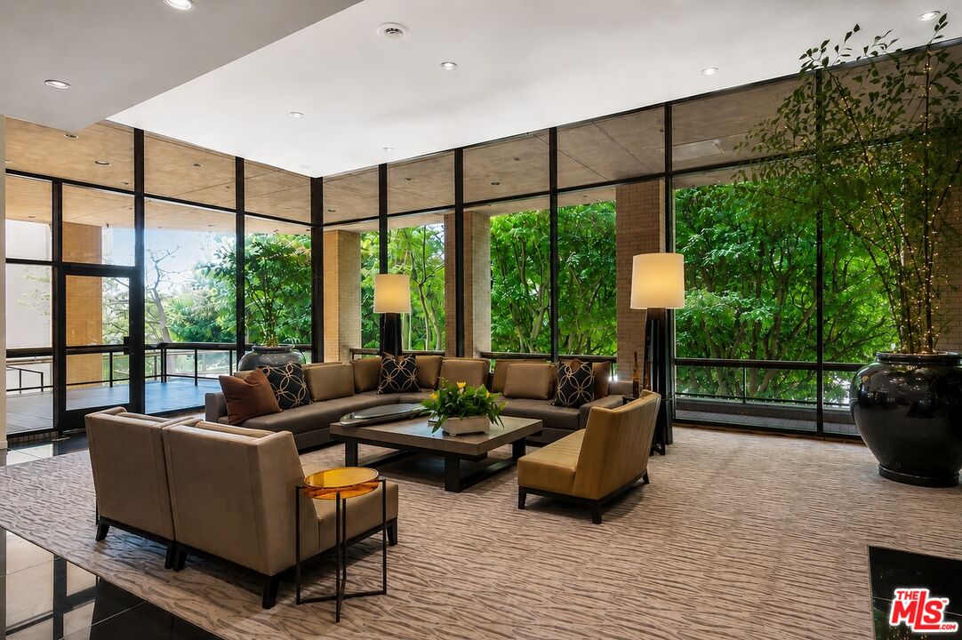 10430 Wilshire Blvd Unit: 202, Westwood