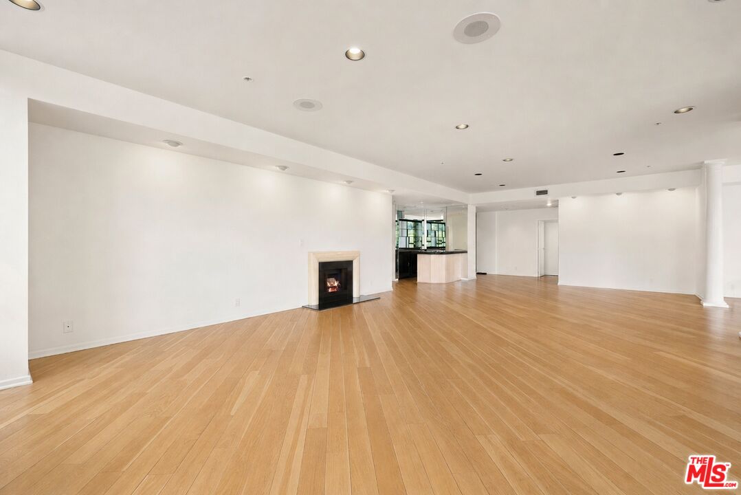 10430 Wilshire Blvd Unit: 202, Westwood