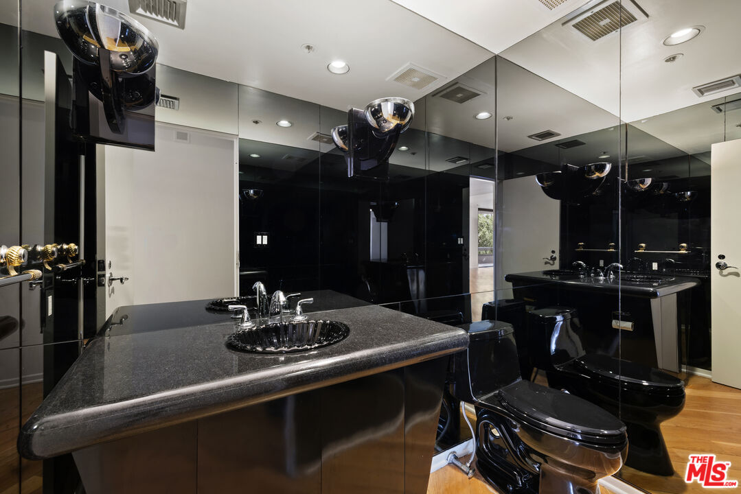 10430 Wilshire Blvd Unit: 202, Westwood