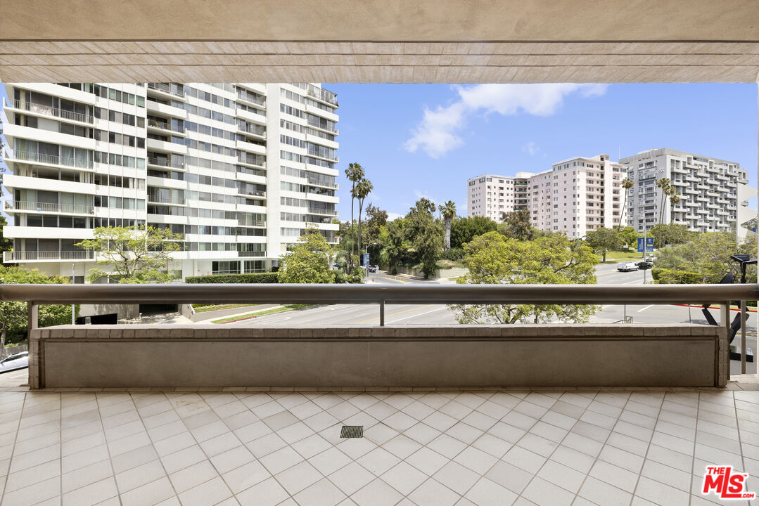10430 Wilshire Blvd Unit: 202, Westwood