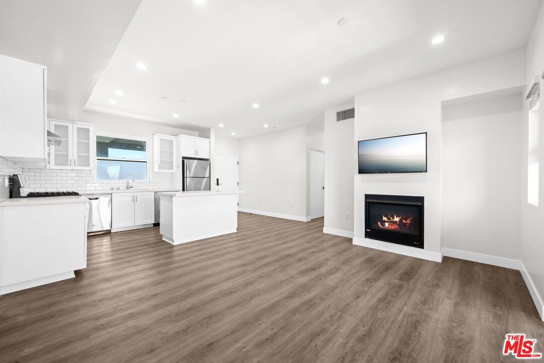 1431 S Sherbourne Dr