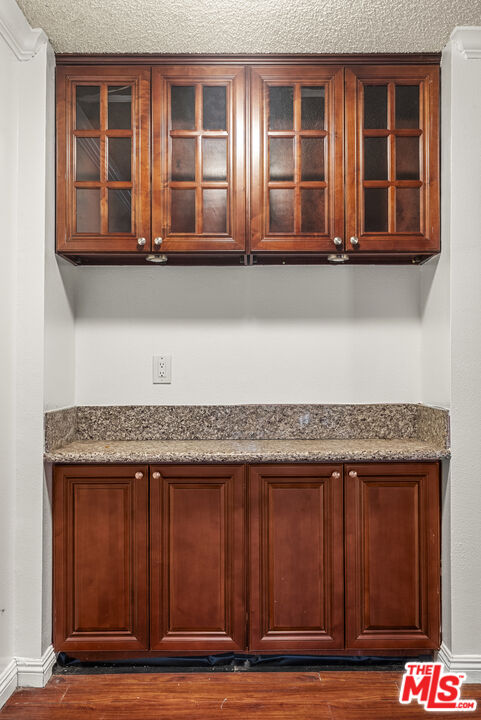 525 S Ardmore Ave Unit: 107