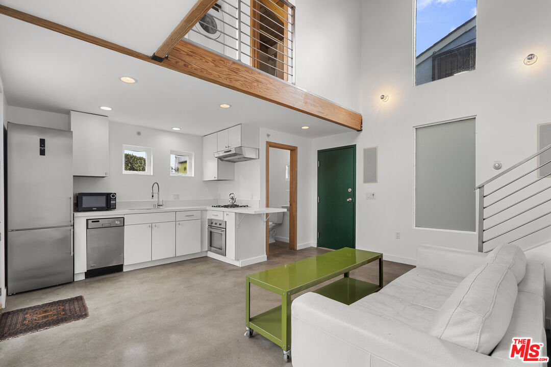 2230 Oros St, Silver Lake