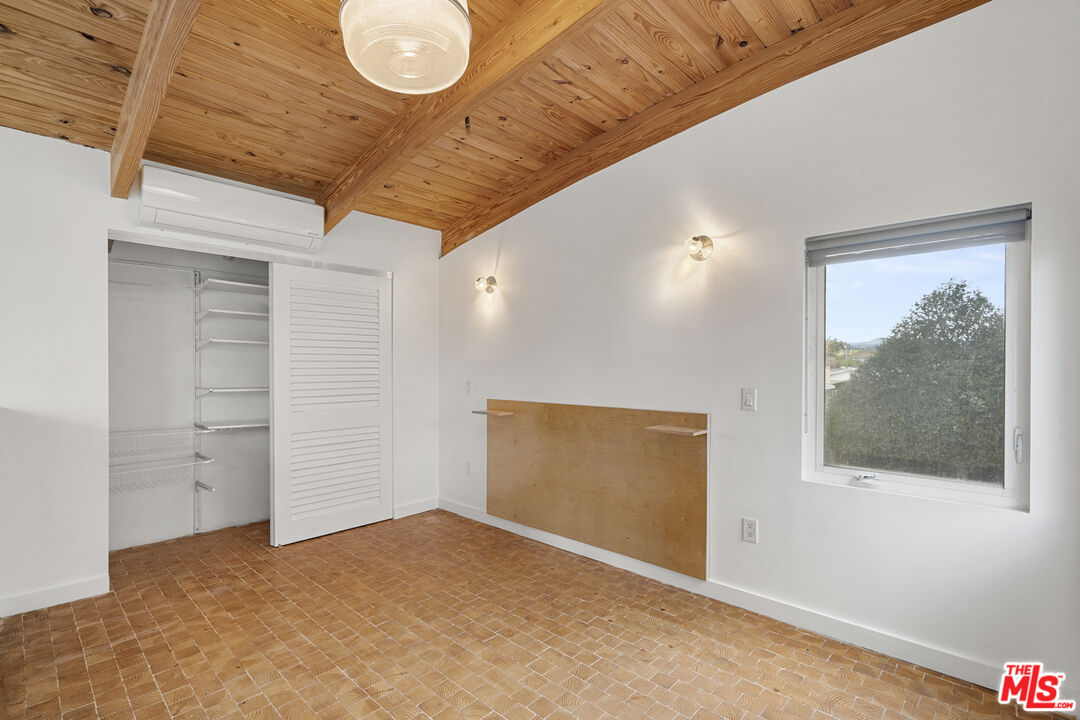 2230 Oros St, Silver Lake