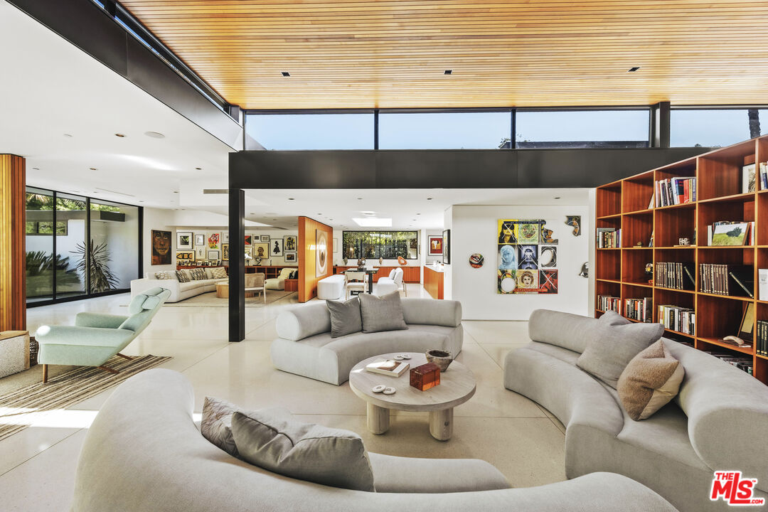 570 Evelyn Pl, Beverly Hills