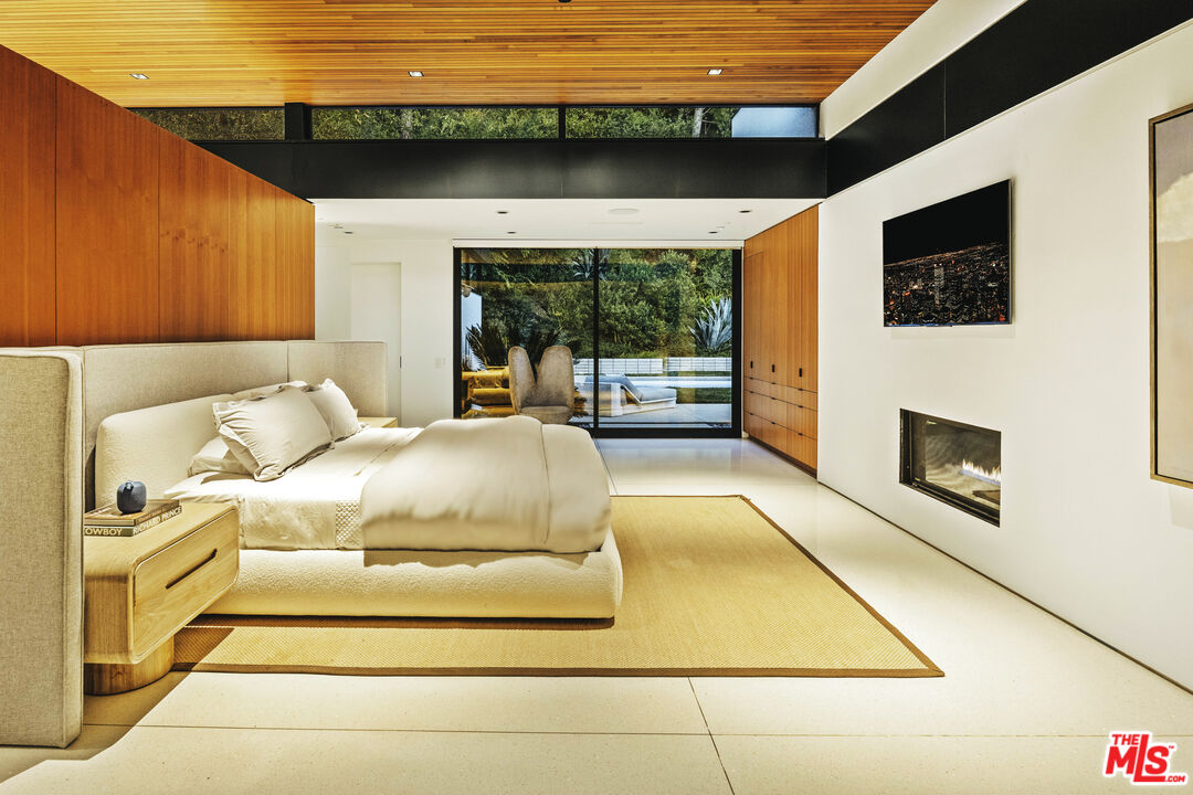 570 Evelyn Pl, Beverly Hills