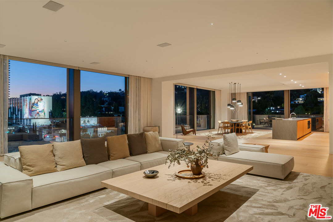 9040 W Sunset Blvd Unit: 1001, West Hollywood 
