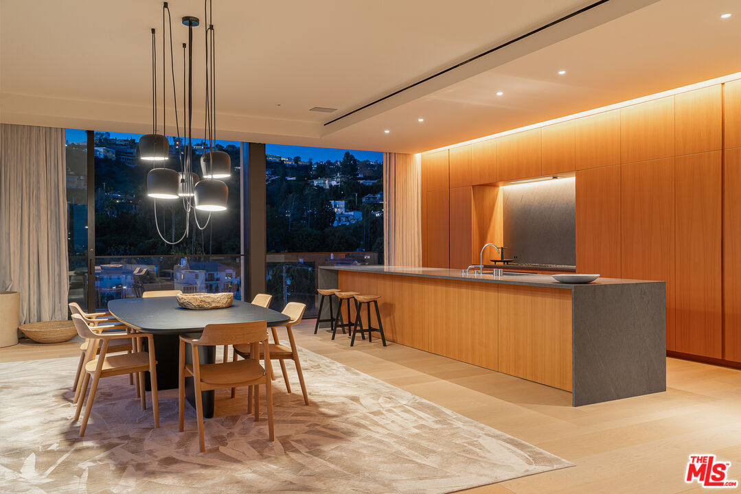 9040 W Sunset Blvd Unit: 1001, West Hollywood 