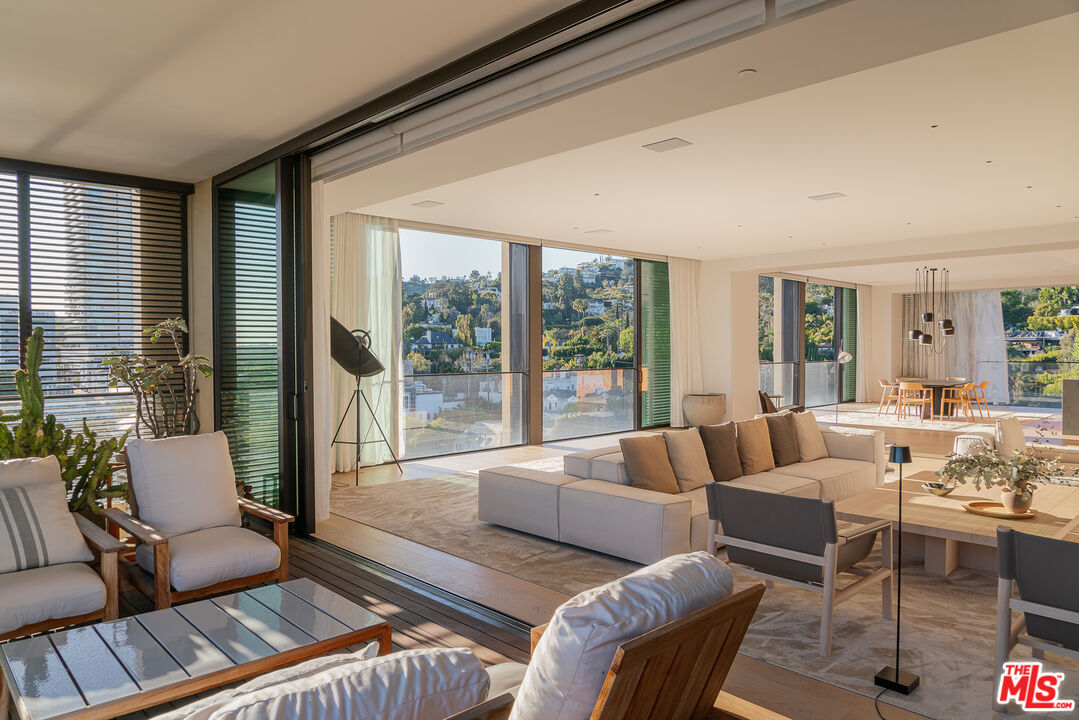 9040 W Sunset Blvd Unit: 1001, West Hollywood 