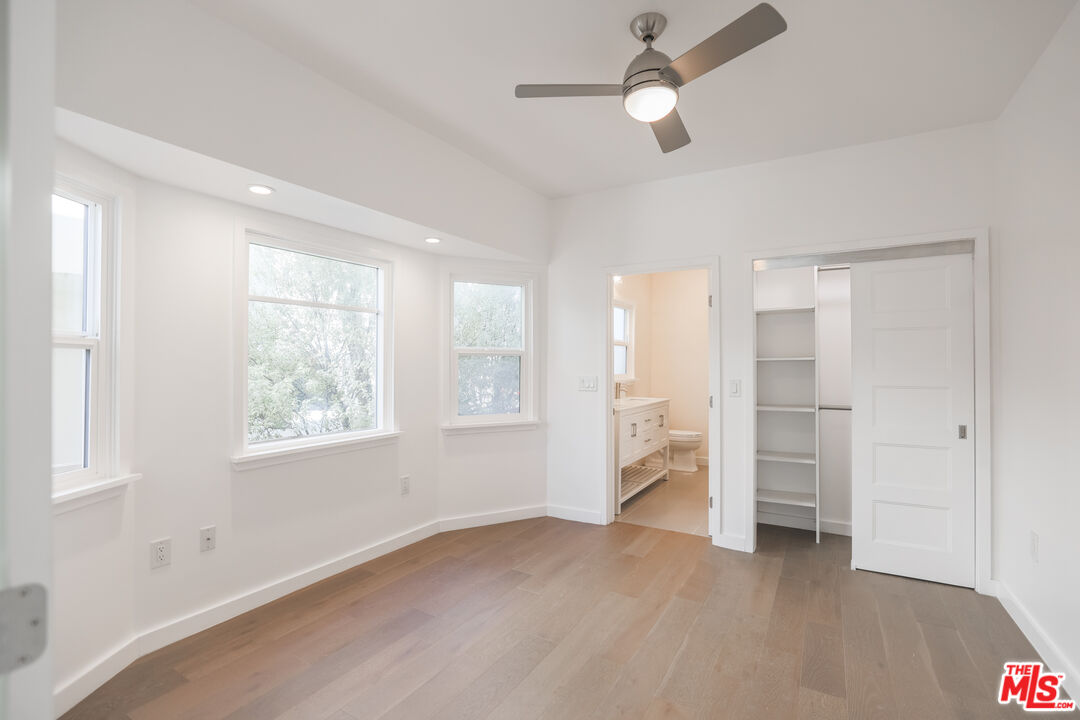 31 Breeze Ave Unit: A