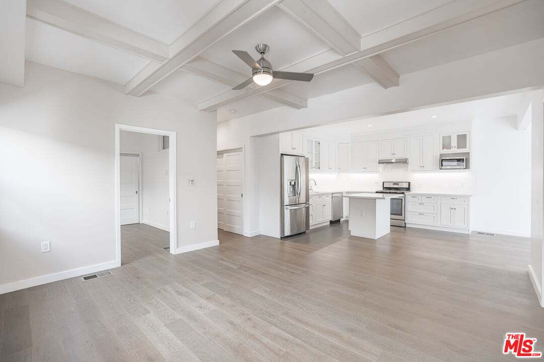 31 Breeze Ave Unit: A