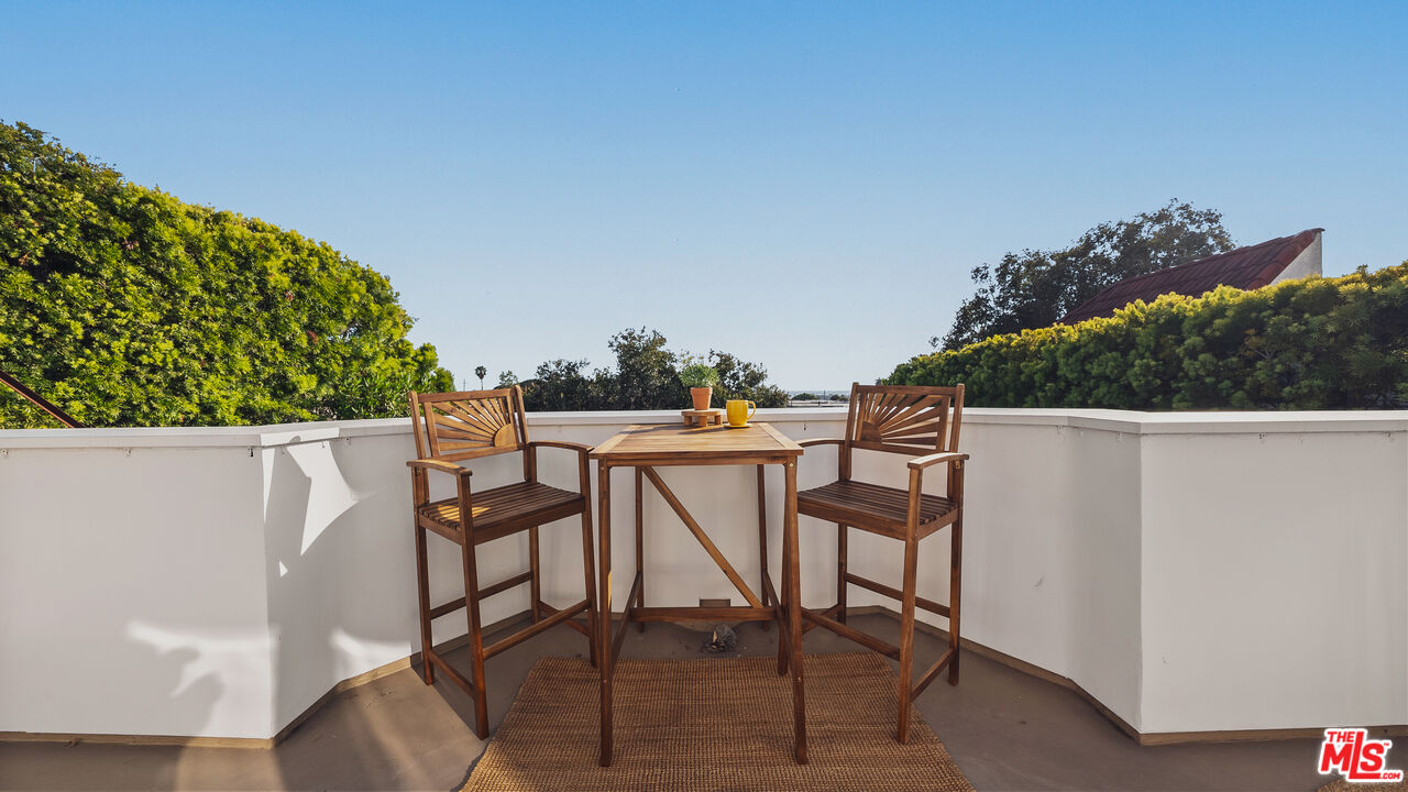 2725 6th St, Santa Monica