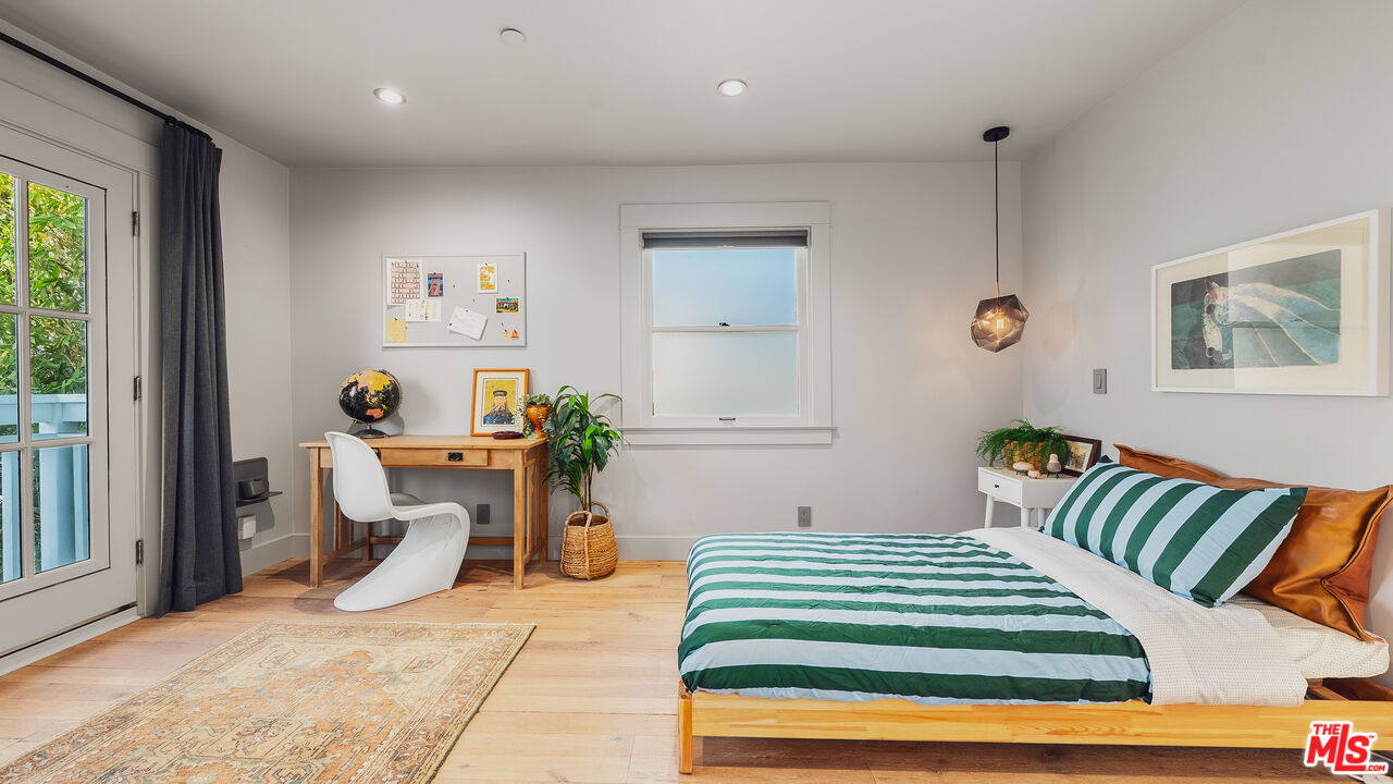 2725 6th St, Santa Monica