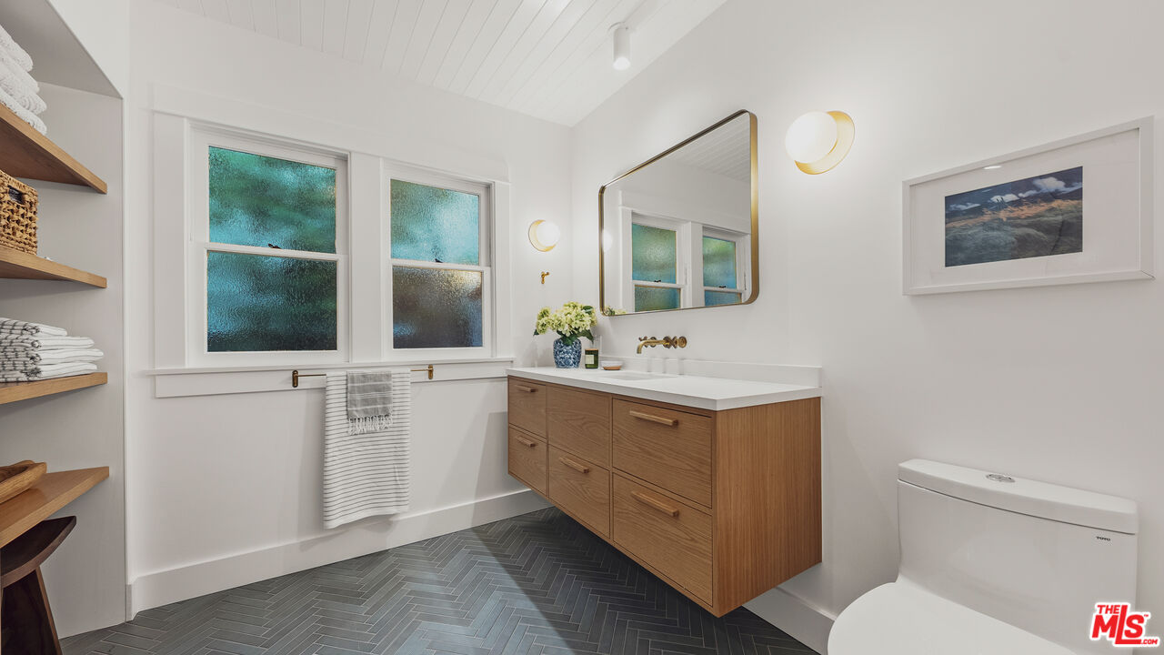 2725 6th St, Santa Monica