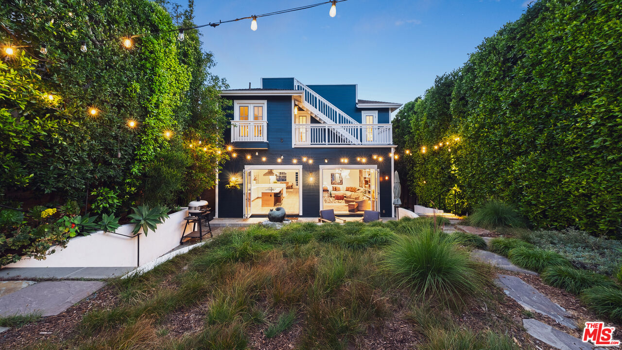 2725 6th St, Santa Monica