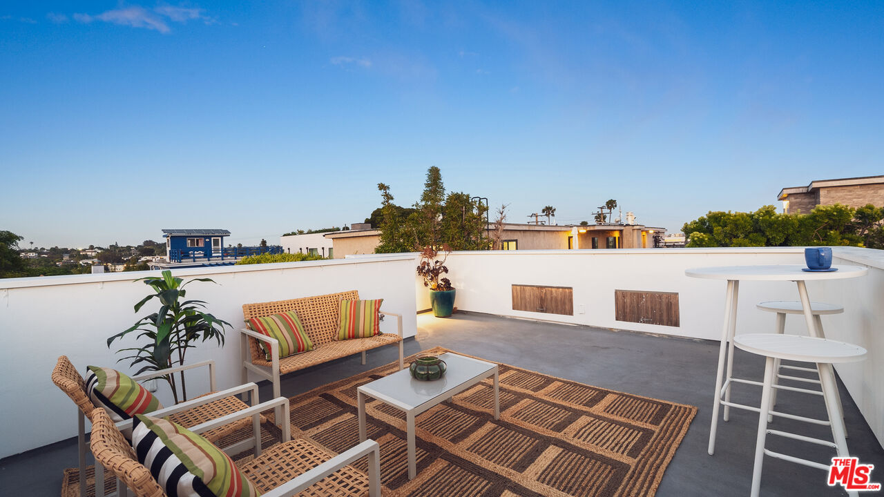2725 6th St, Santa Monica