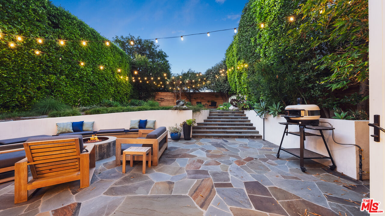 2725 6th St, Santa Monica