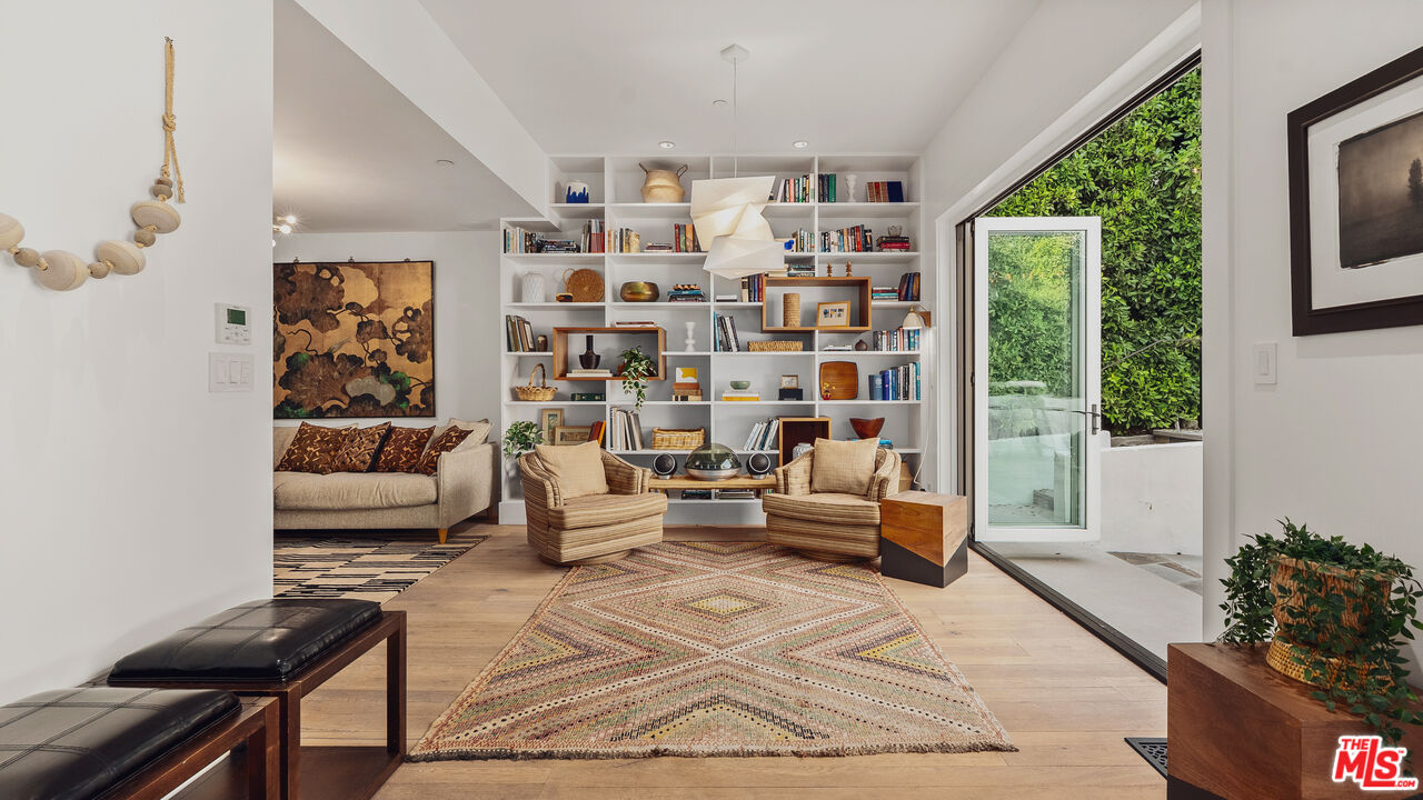 2725 6th St, Santa Monica