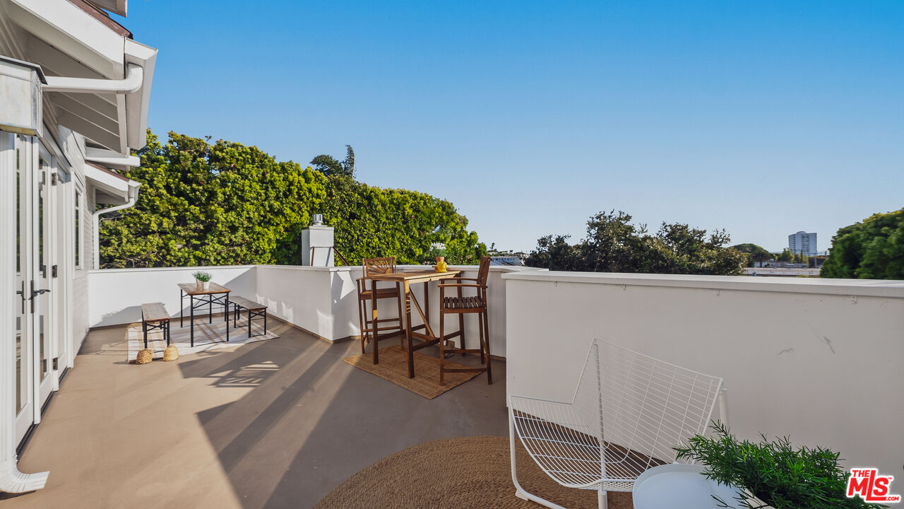 2725 6th St, Santa Monica