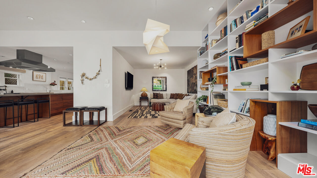 2725 6th St, Santa Monica