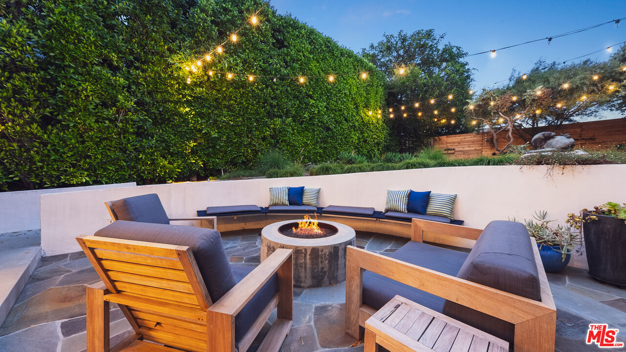 2725 6th St, Santa Monica