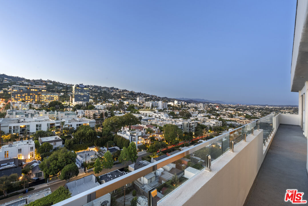 838 N Doheny Dr Unit: C, West Hollywood