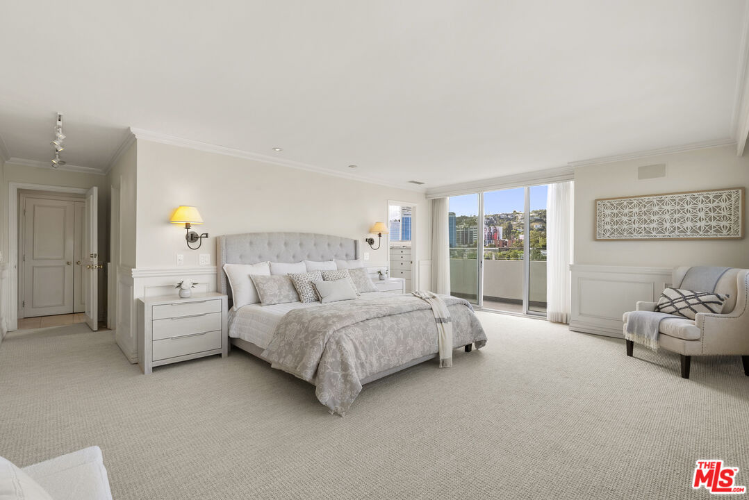 838 N Doheny Dr Unit: C, West Hollywood