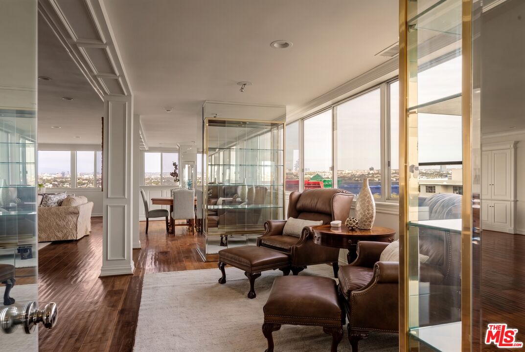 838 N Doheny Dr Unit: C, West Hollywood