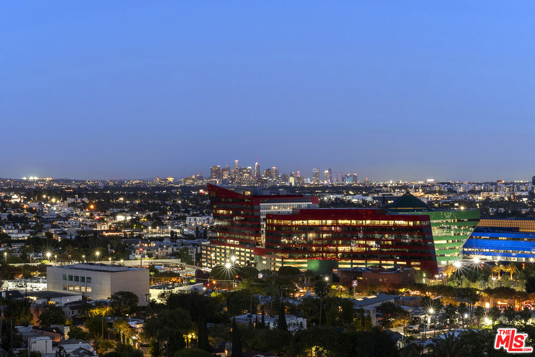 838 N Doheny Dr Unit: C, West Hollywood