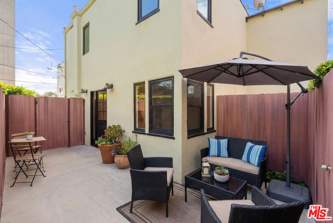 838 Hilldale, West Hollywood 