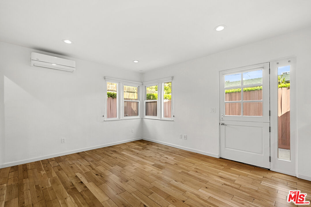 838 Hilldale, West Hollywood 