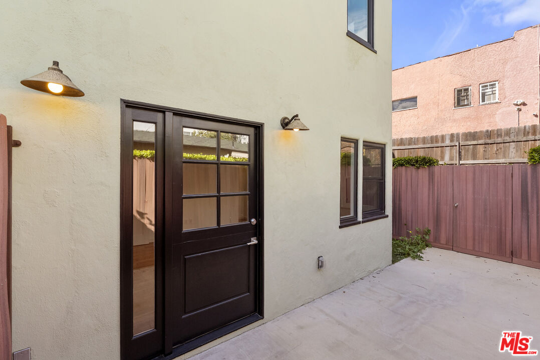 838 Hilldale, West Hollywood 