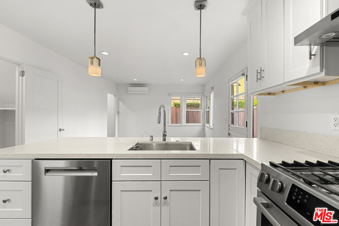 838 Hilldale, West Hollywood 