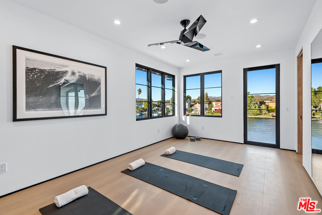 3708 Brigantine Cir