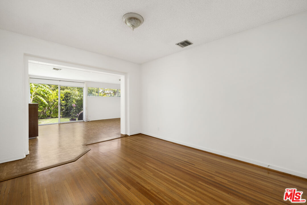 256 S La Peer Dr, Beverly Hills