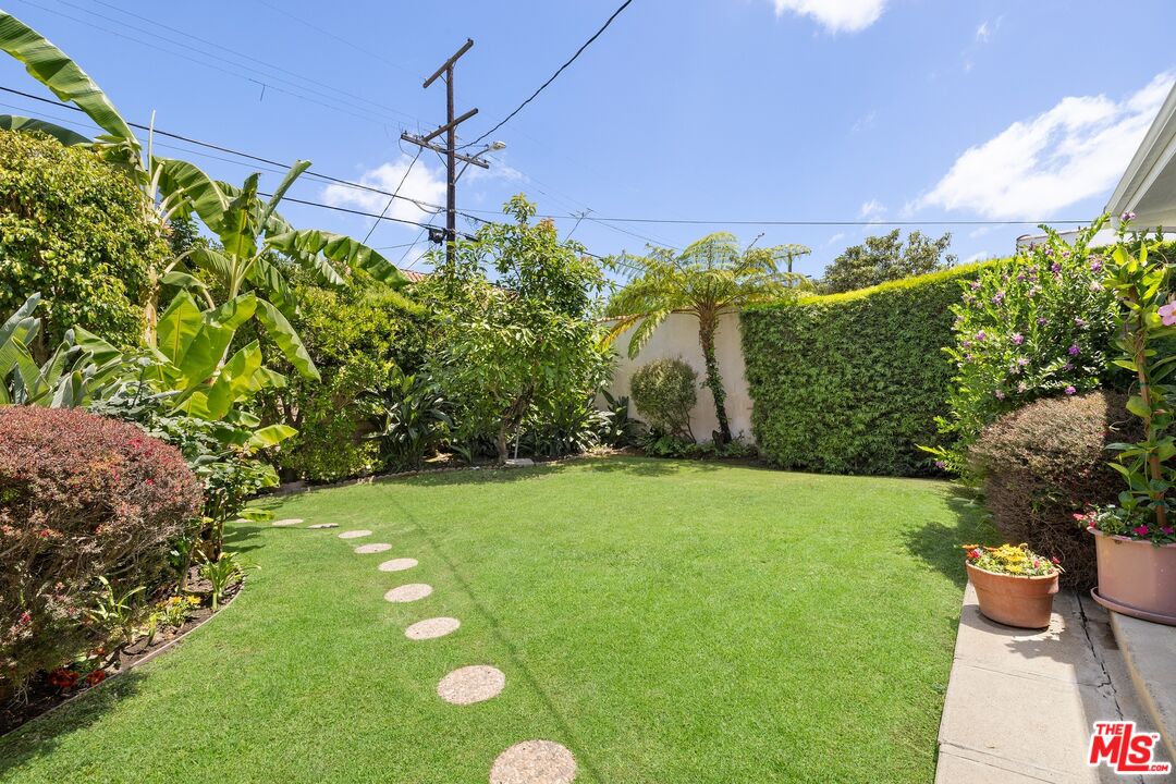 256 S La Peer Dr, Beverly Hills